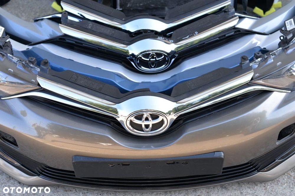 MASKA ZDERZAK BŁOTNIK LAMPA TOYOTA AURIS 2 II 15- - 8