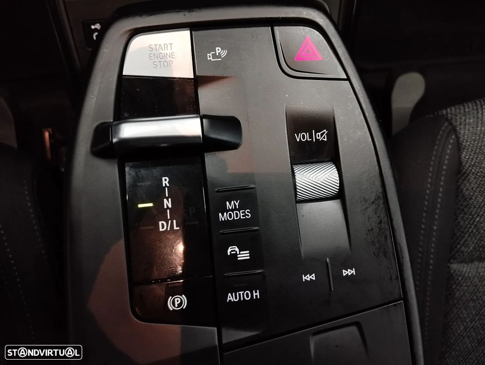 BMW 218 Active Tourer i Auto - 36