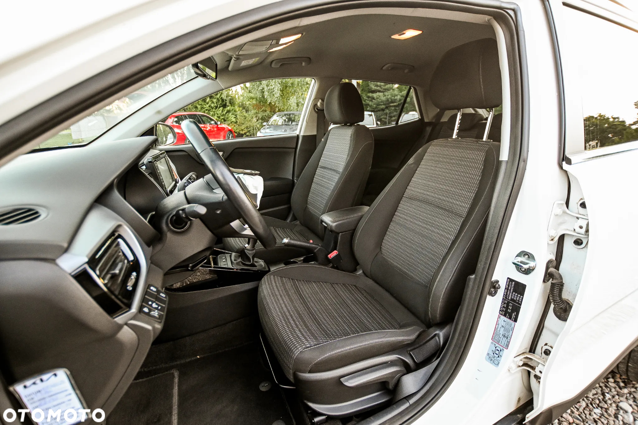 Kia Stonic 1.4 Spirit - 34