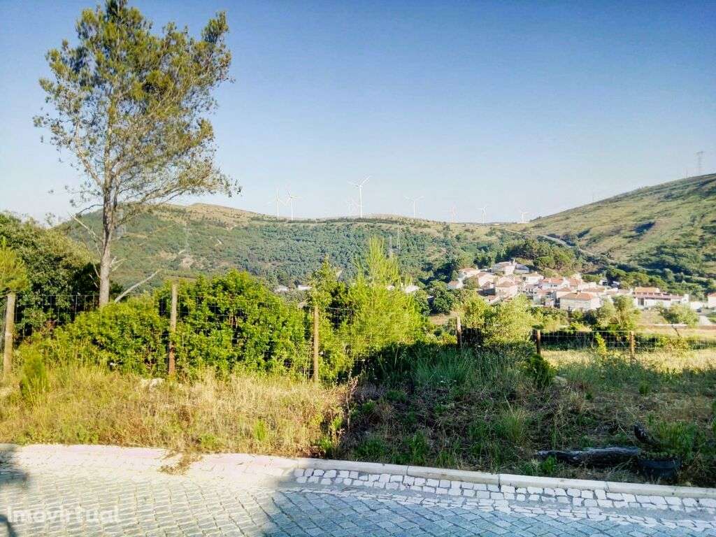 Quinta inserida no seio de uma floresta - Grande imagem: 3/33