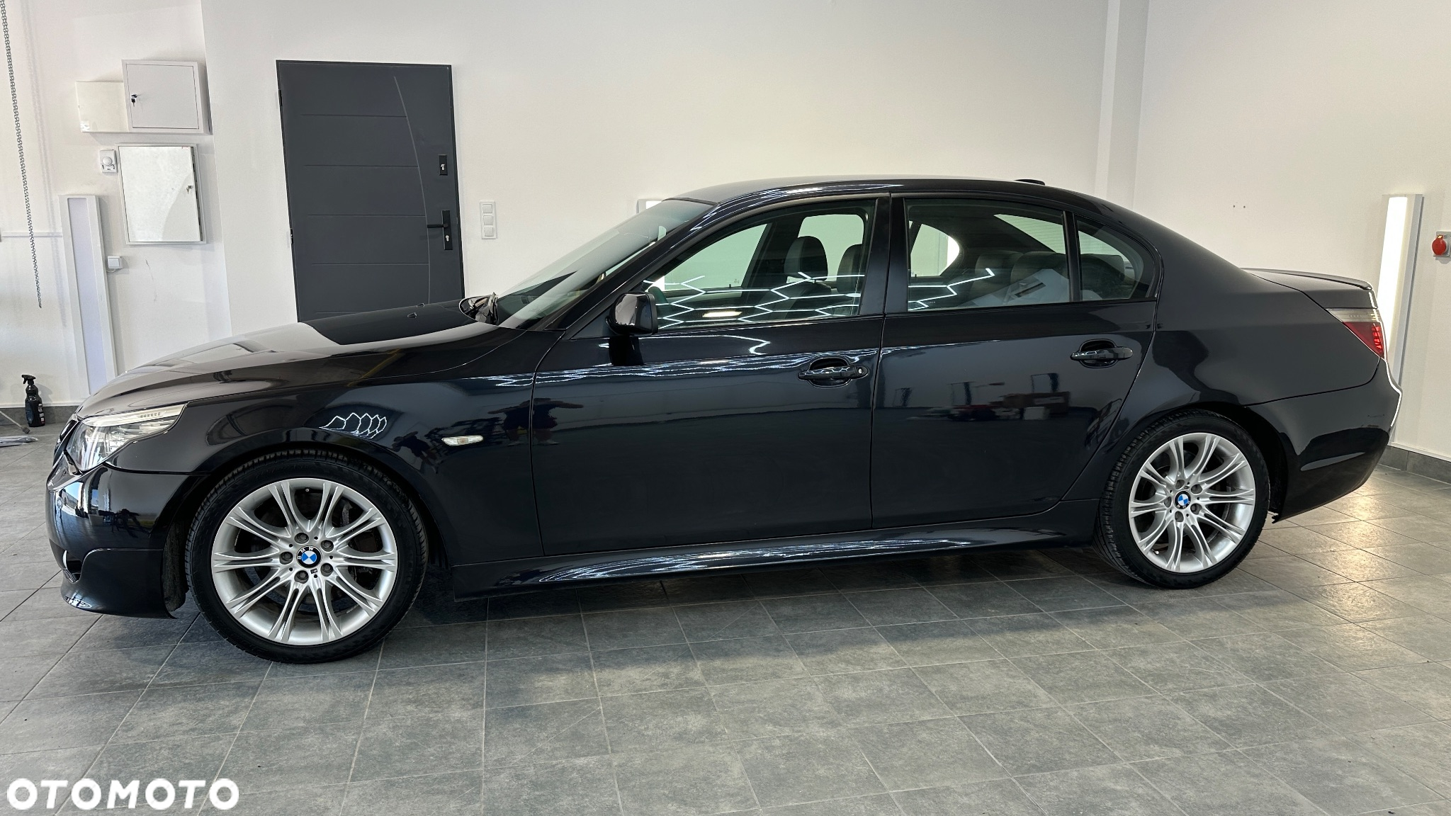 BMW Seria 5 535d - 25