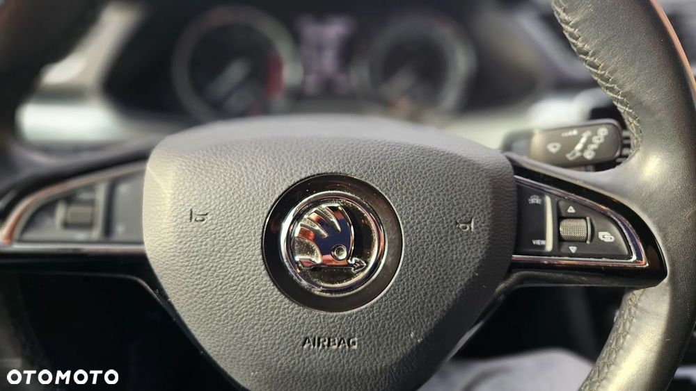 Skoda Superb 1.5 TSI ACT Style - 27