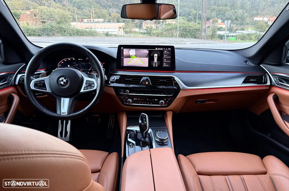 BMW 530 e Pack Desportivo M - 22