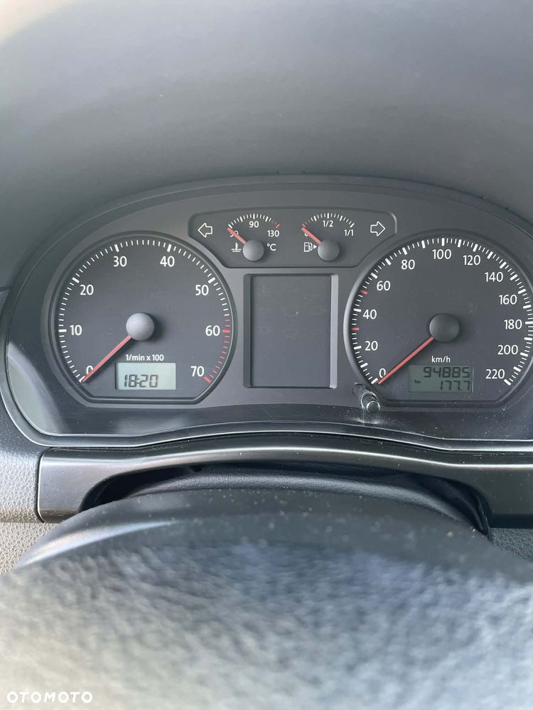 Volkswagen Polo 1.4 Tour - 8