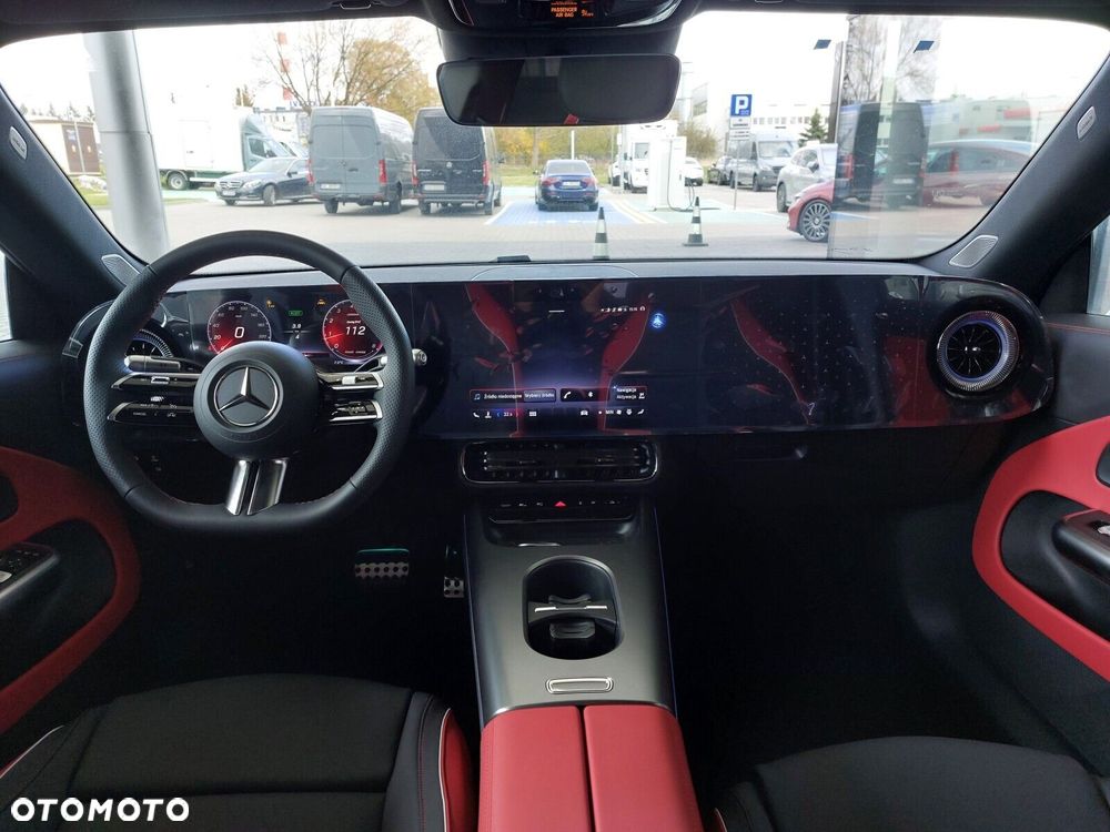 Mercedes-Benz CLA - 10