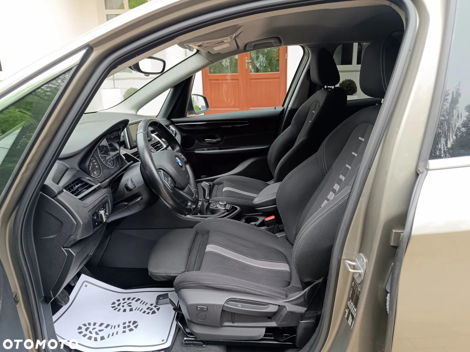 BMW Seria 2 218d Sport Line - 24
