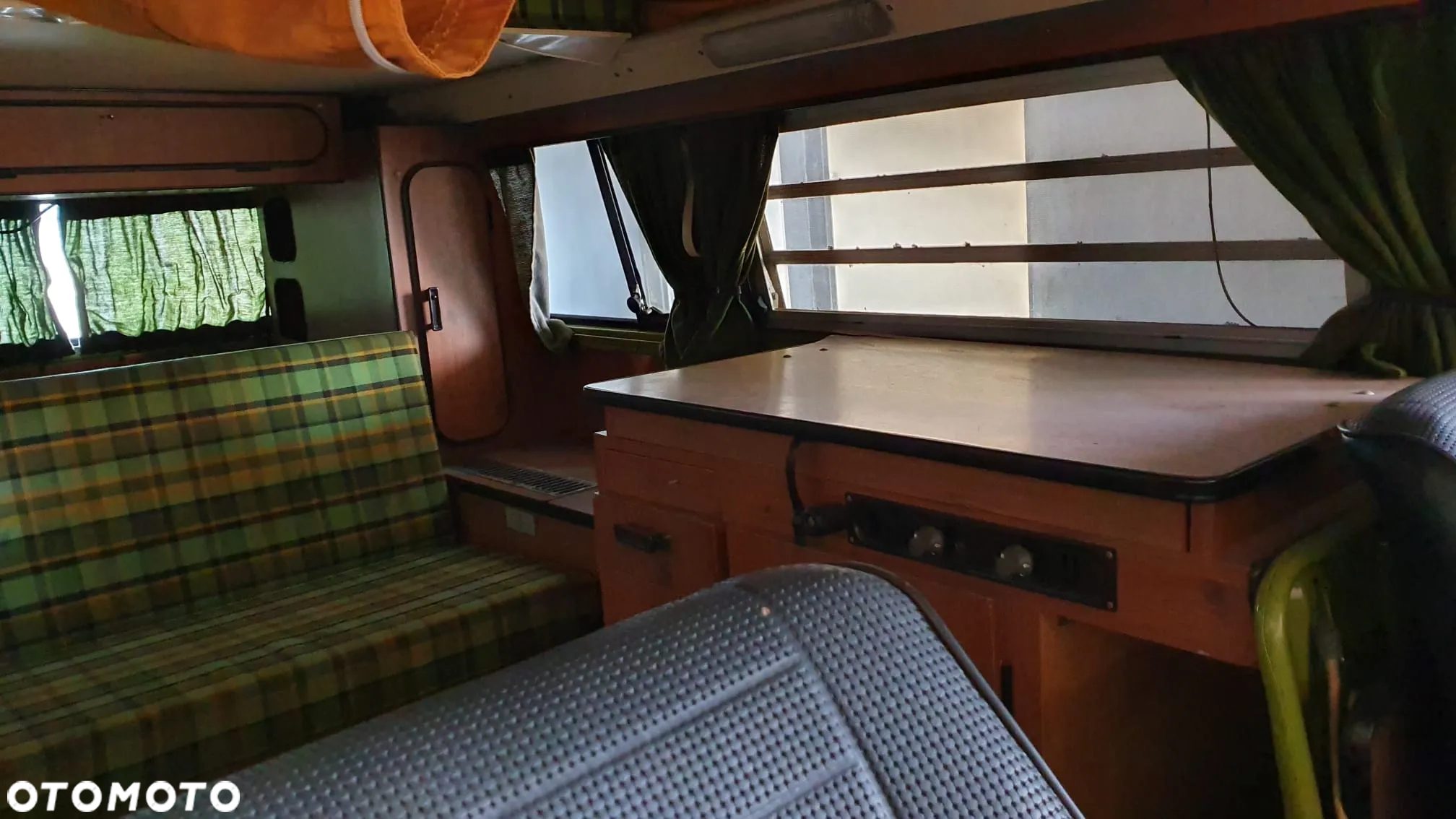 Volkswagen Transporter - 15