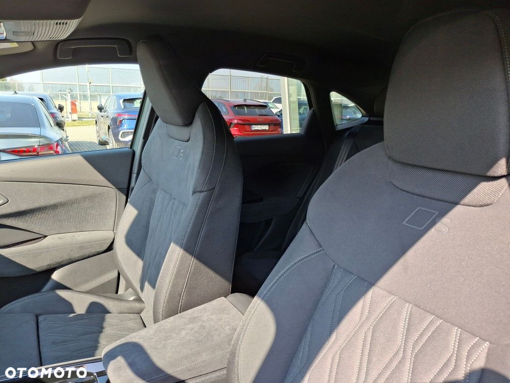 Audi Q3 Sportback - 28