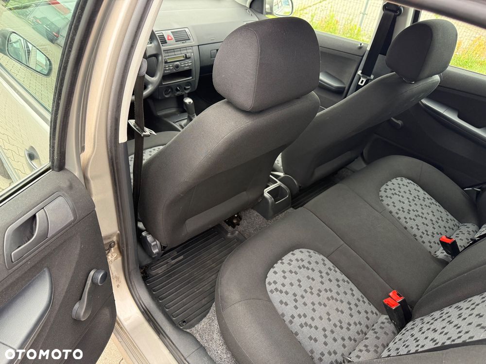 Skoda Fabia 1.2 12V Ambiente - 15