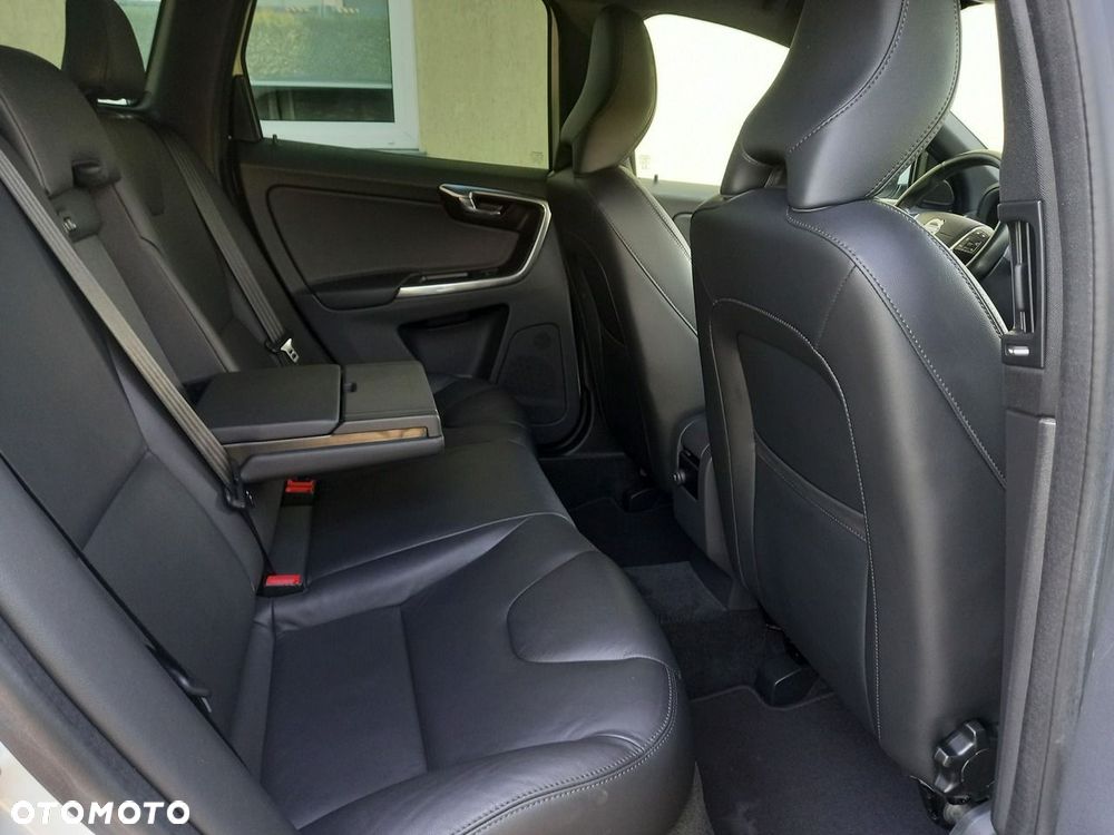 Volvo XC 60 D4 Summum - 24