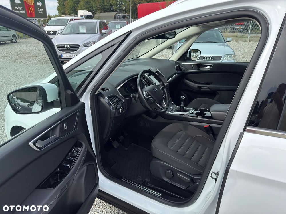 Ford Galaxy 2.0 EcoBlue S&S TITANIUM - 17