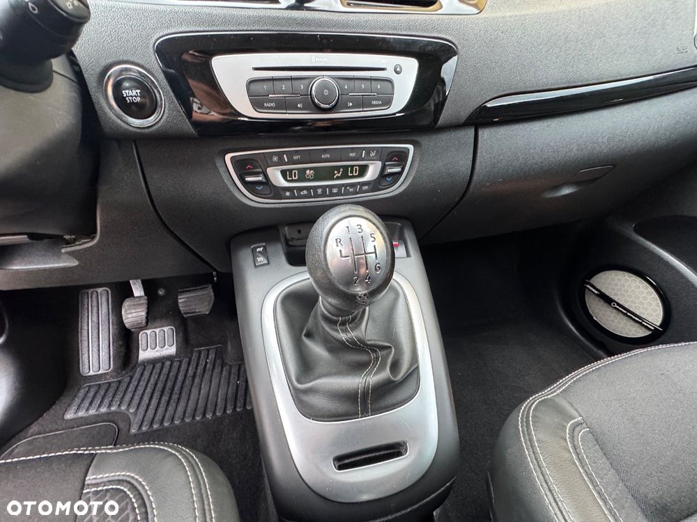 Renault Scenic 1.5 dCi Energy Bose EU6 - 16