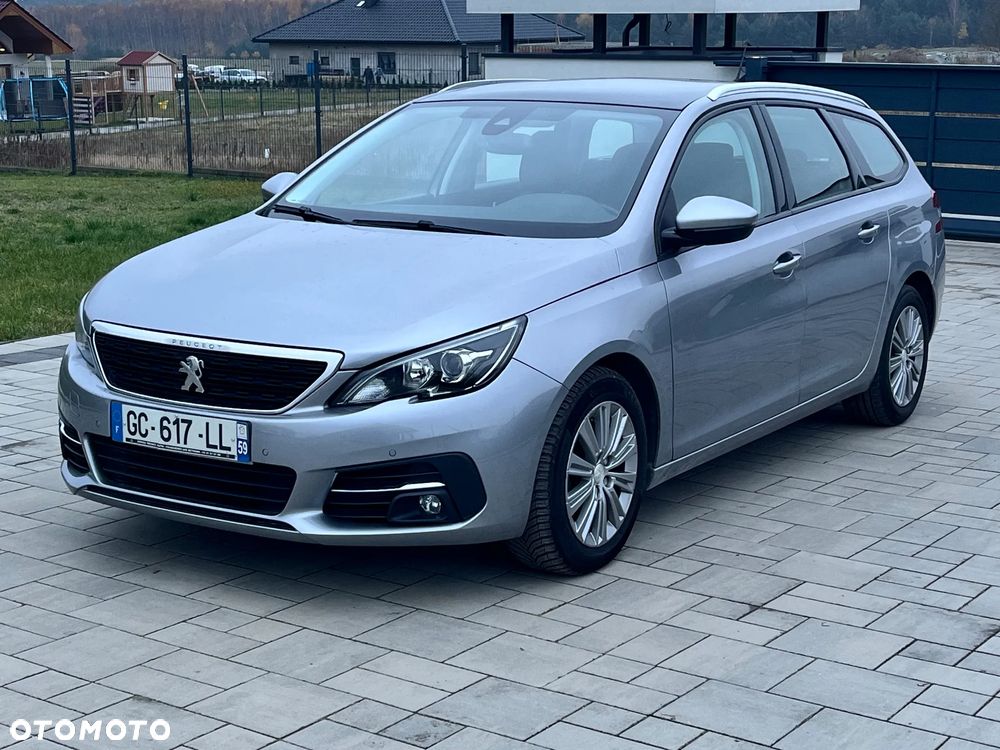 Peugeot 308 - 1