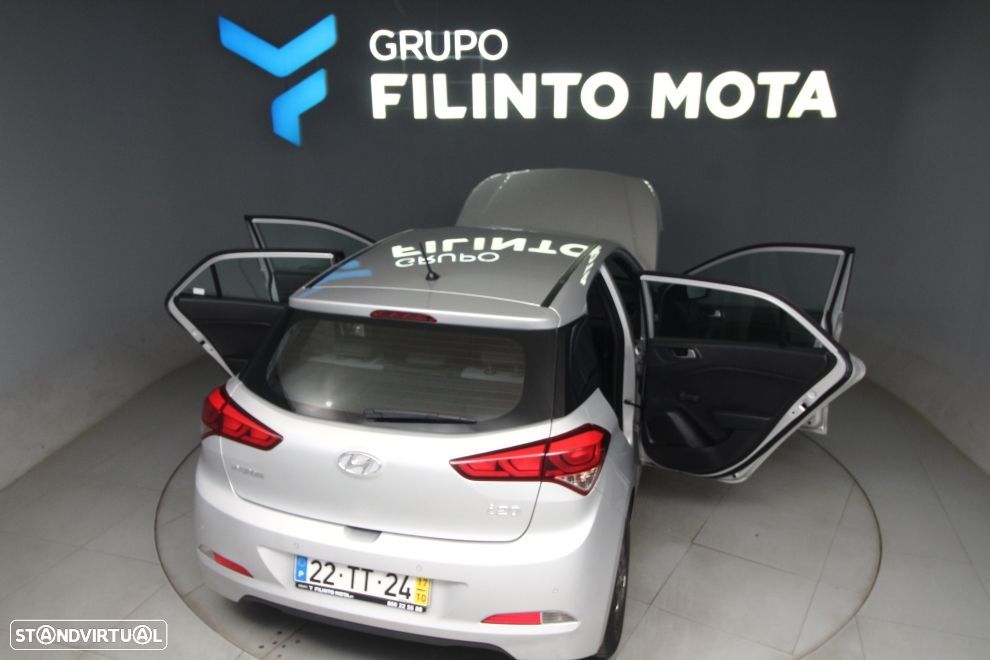 Hyundai i20 1.2 Access+Bluetooth 119g - 10