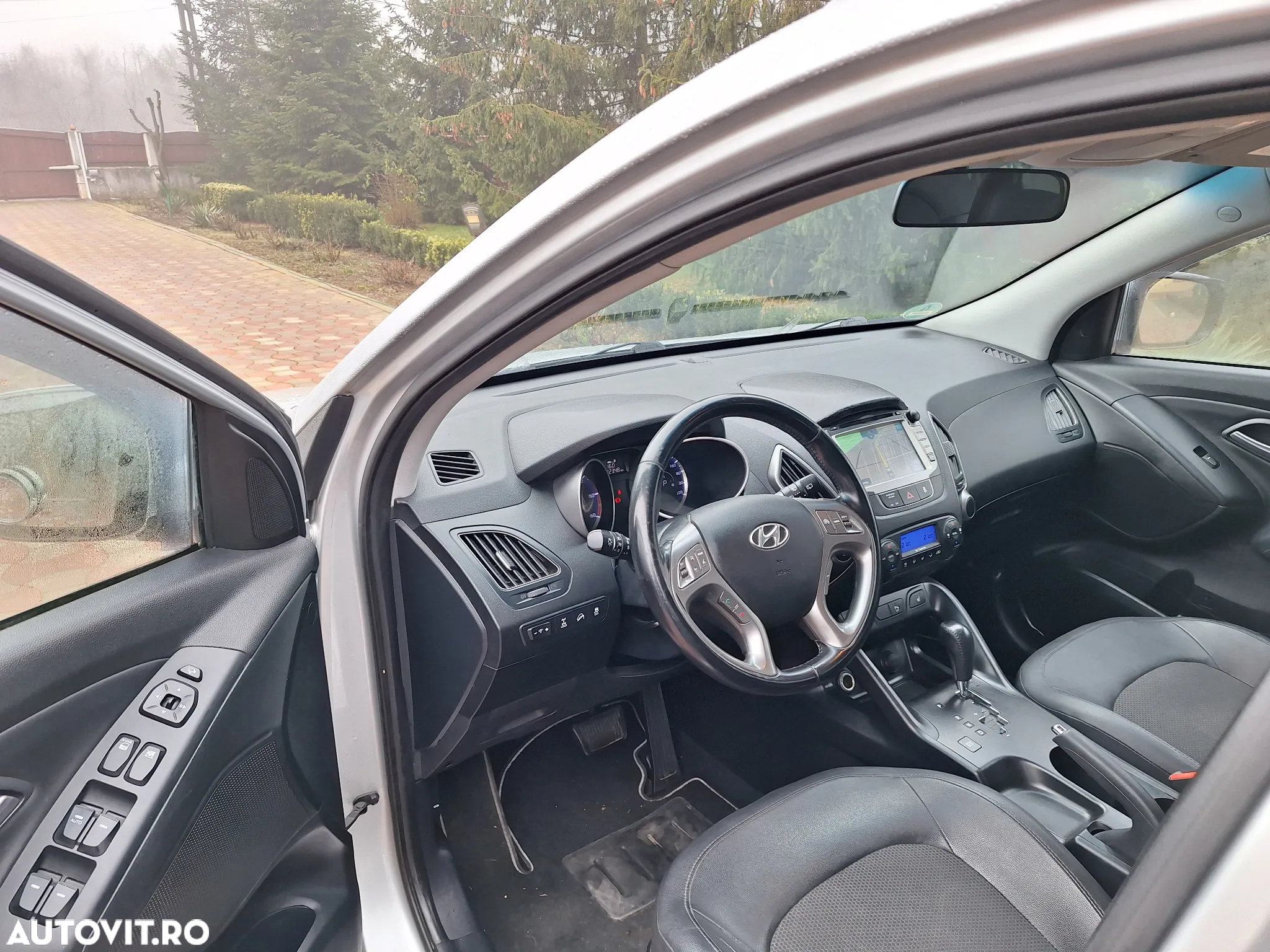 Hyundai ix35 2.0 CRDI 4WD Automatik Fifa World Cup Gold Edition - 6