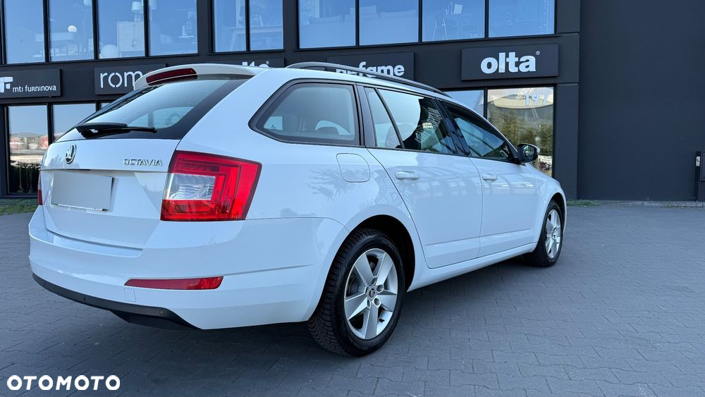 Skoda Octavia 1.6 TDI Ambition DSG - 17