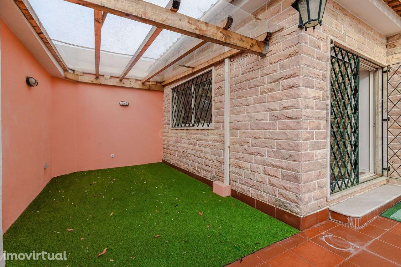 Venda de Moradia Independente em Murtal, Parede. - Grande imagem: 3/47