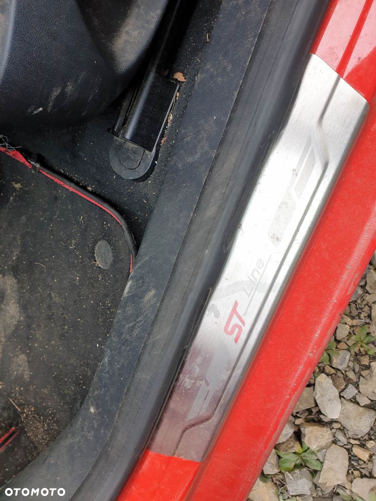 Ford Fiesta 1.0 EcoBoost S&S ST-LINE - 16