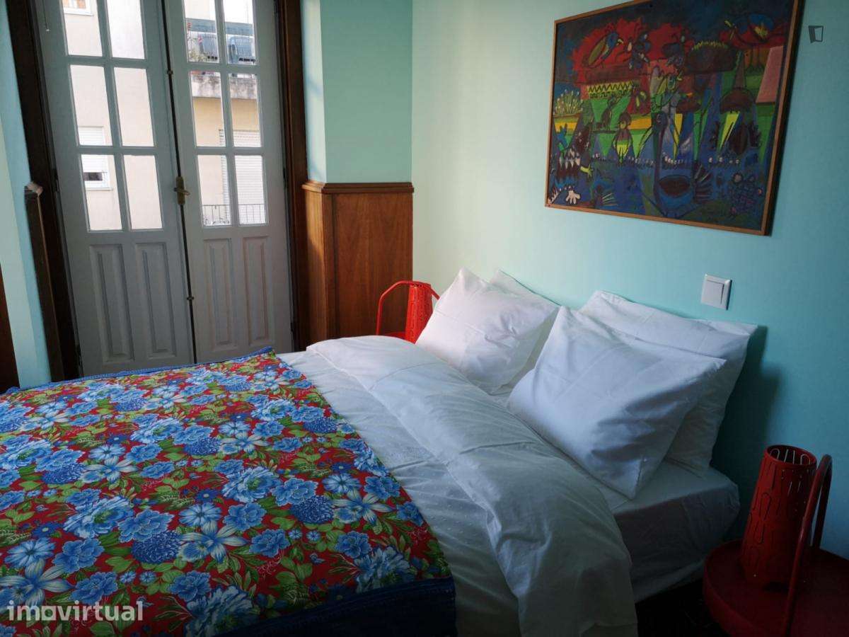 Quarto - localizado em Sé de Braga e São Lázaro Braga - Grande imagem: 3/17