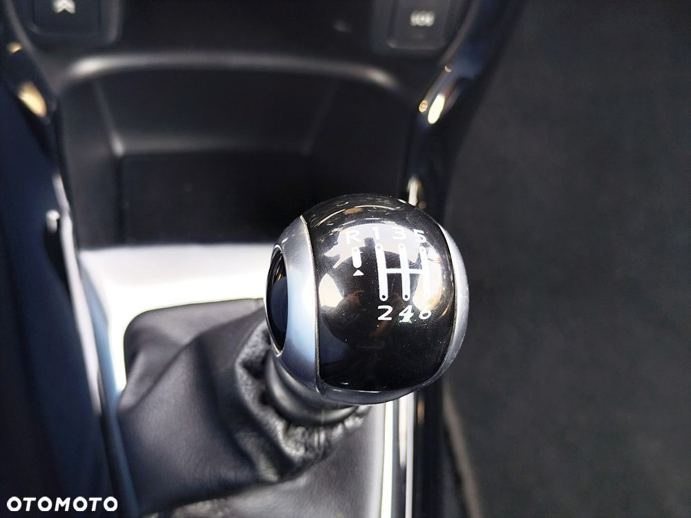 Citroën DS3 THP 155 SportChic - 16