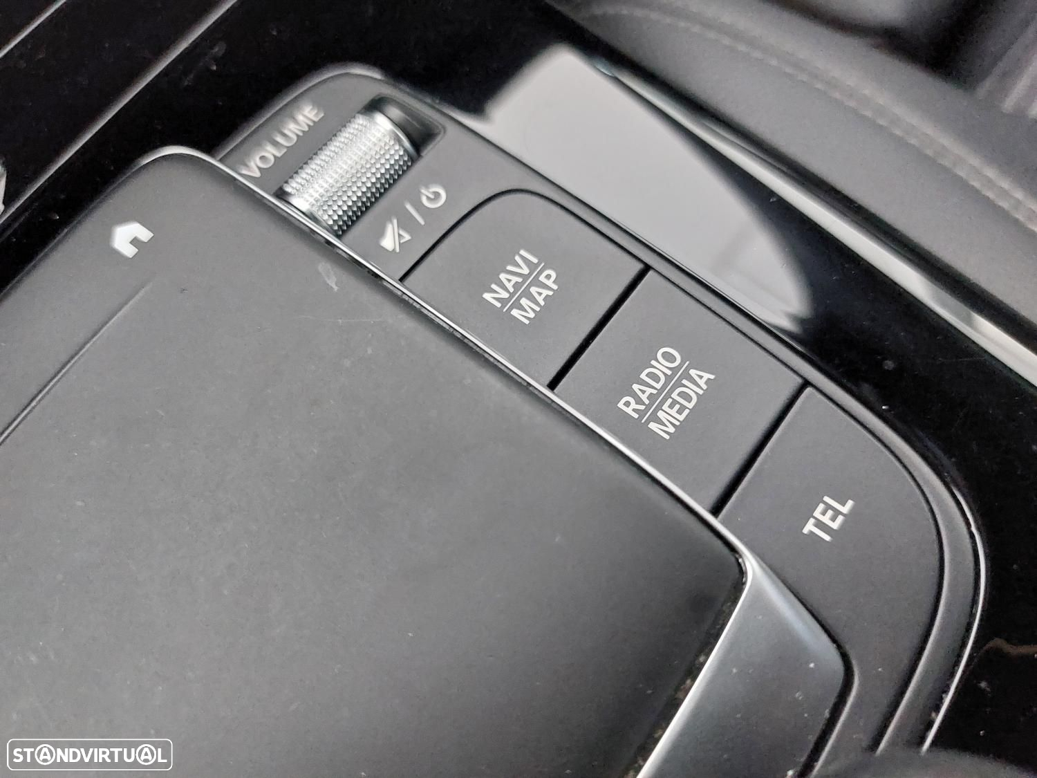 Mercedes-Benz A 250 e Progressive - 35