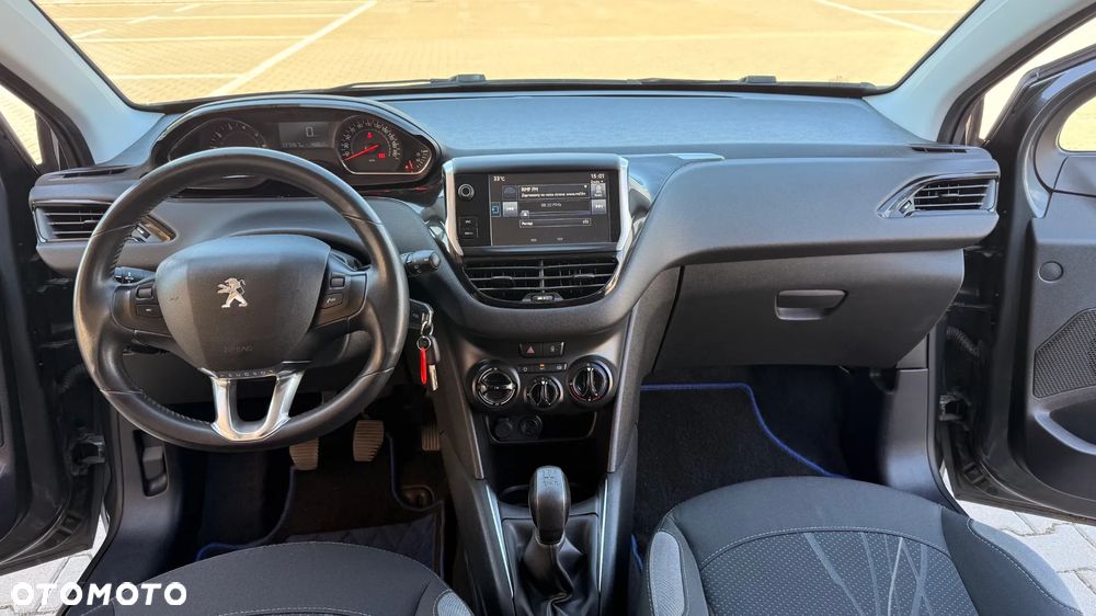 Peugeot 208 - 7