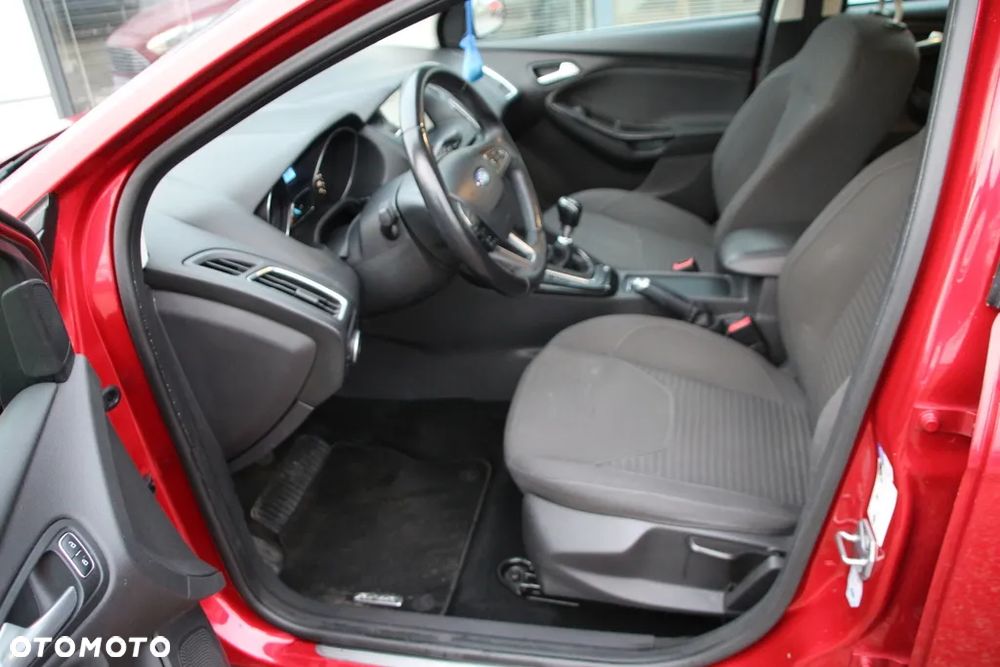Ford Focus 1.0 EcoBoost Titanium - 19