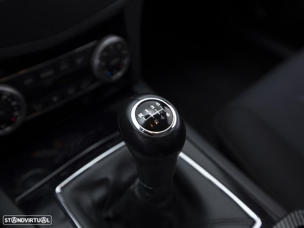 Mercedes-Benz C 200 - 19