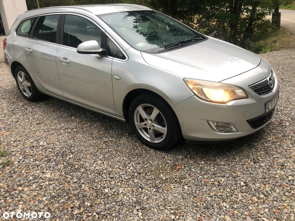 Opel Astra 1.7 CDTI DPF Cosmo - 4