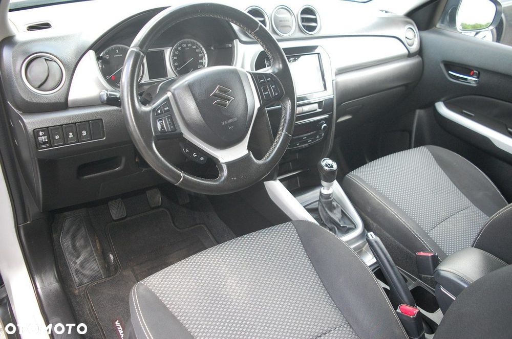 Suzuki Vitara - 19