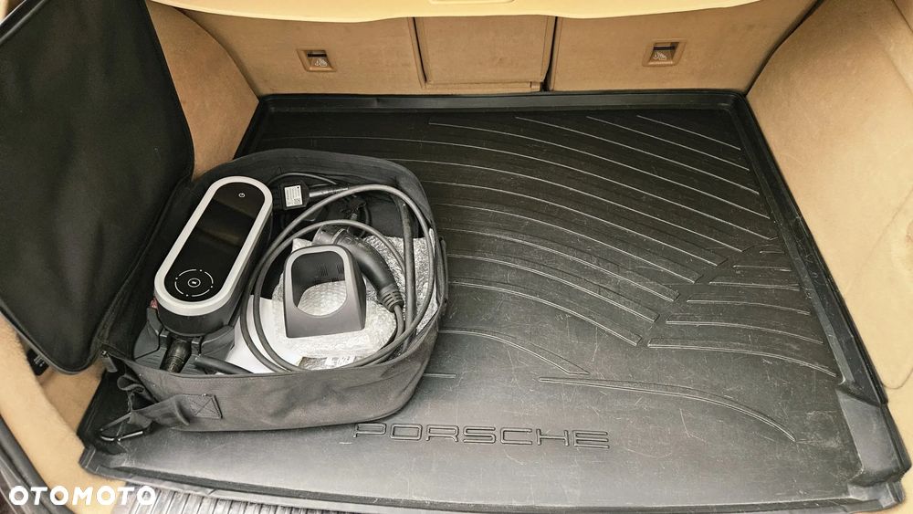 Porsche Cayenne Tiptronic S Platinum Edition - 13