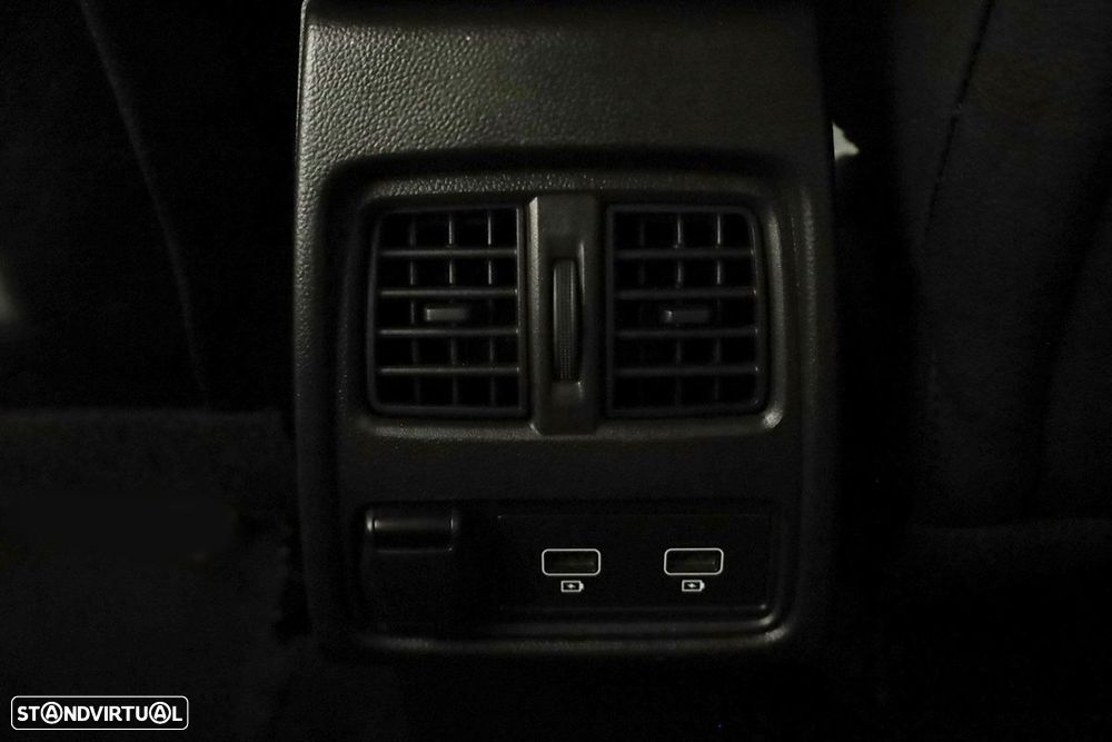 Renault Captur 1.0 TCe Techno Bi-Fuel - 25