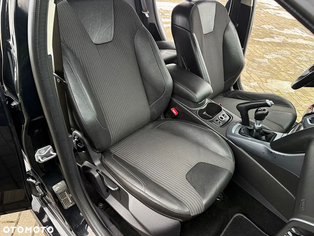 Ford Focus 1.6 EcoBoost Titanium - 35