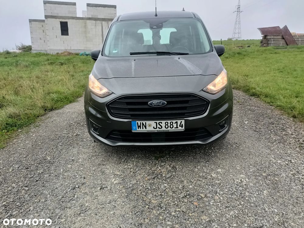 Ford Tourneo Connect - 11