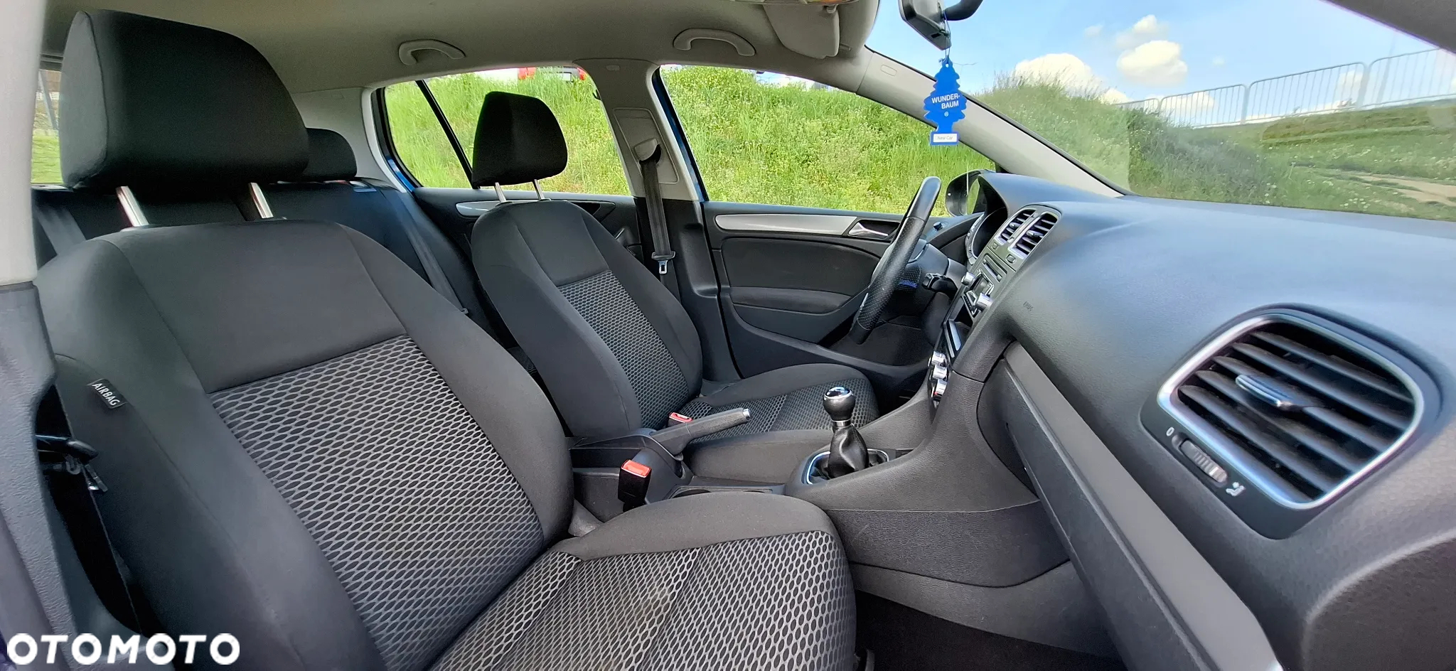 Volkswagen Golf 1.6 Comfortline - 11