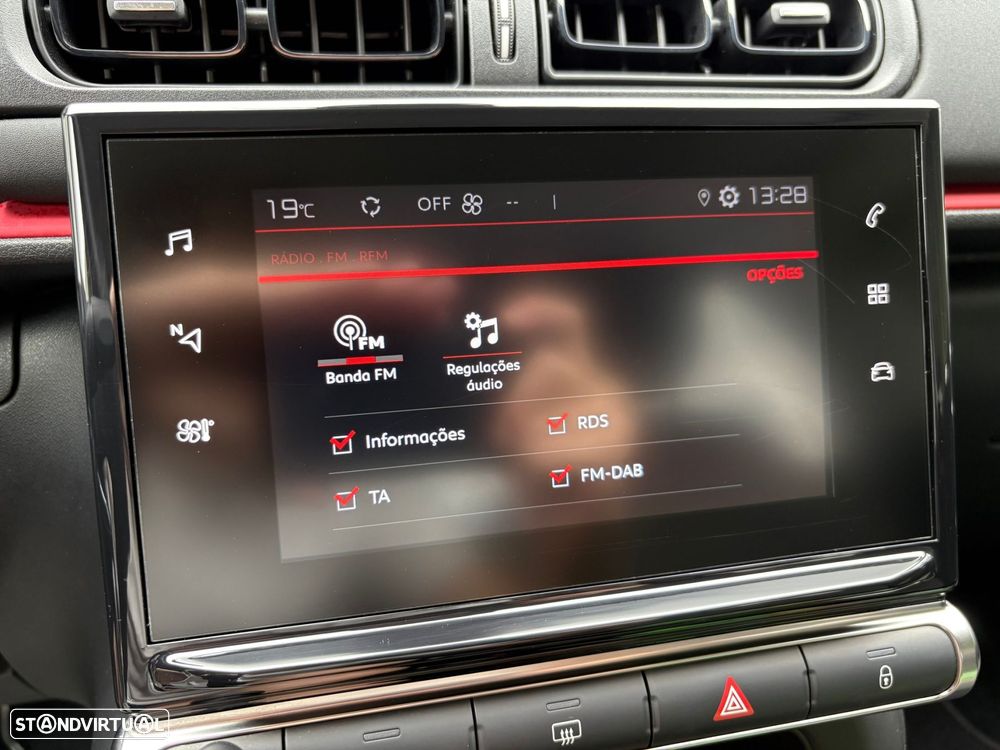 Citroën C3 1.2 PureTech Shine - 19