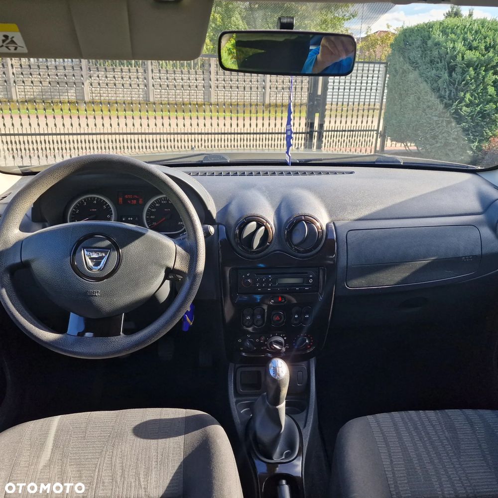Dacia Duster 1.6 16V 4x2 Prestige - 9