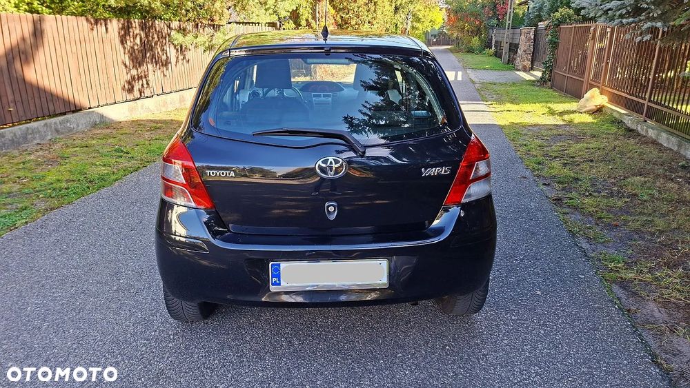 Toyota Yaris - 21