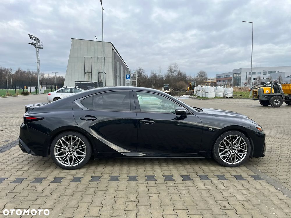 Lexus IS - 16