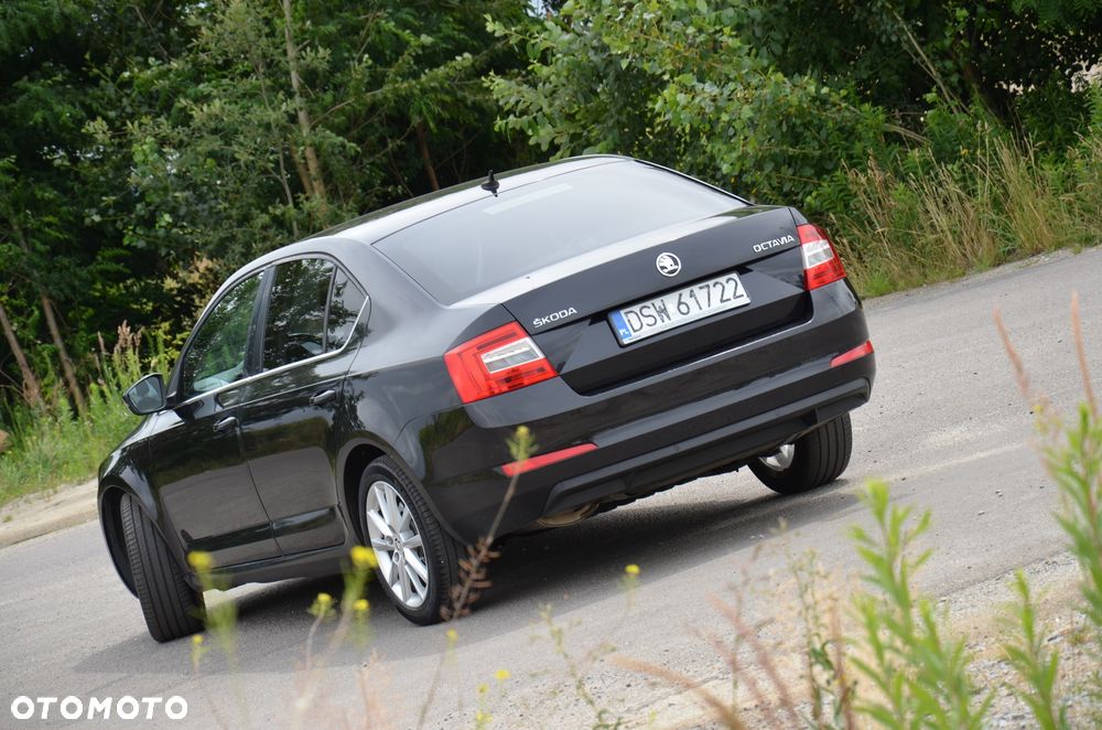 Skoda Octavia 2.0 TDI Style - 24