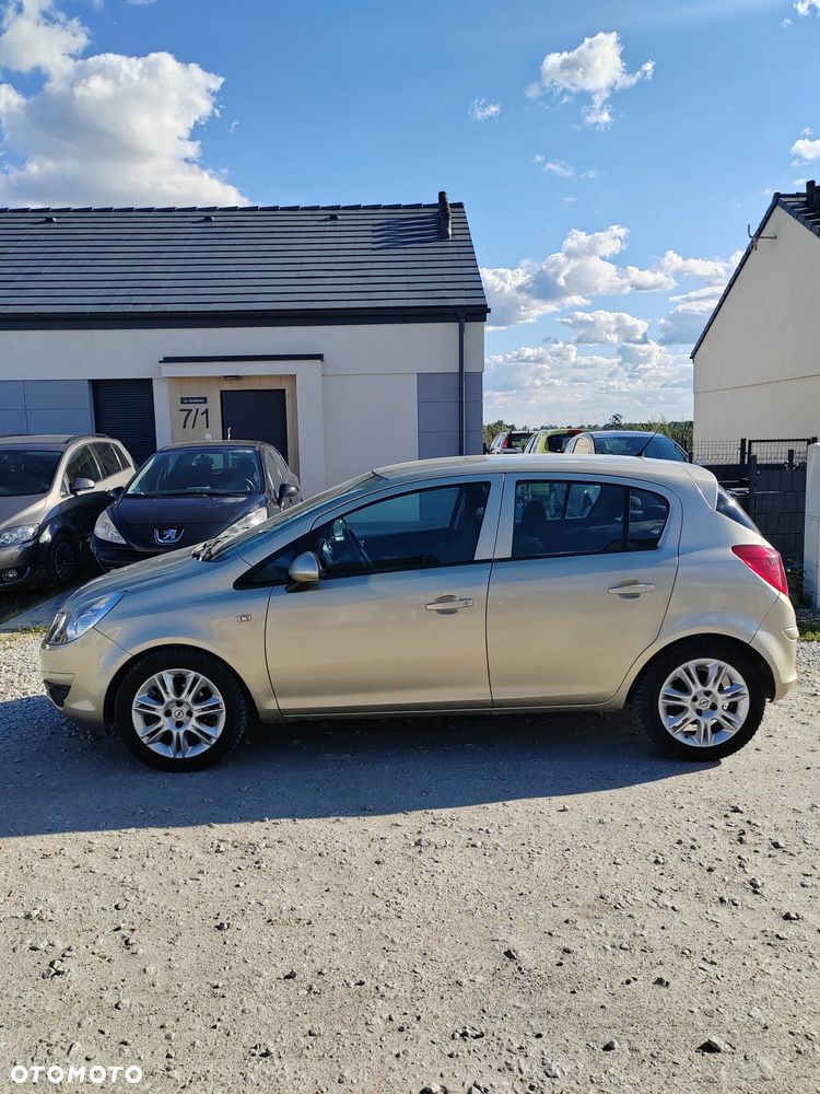 Opel Corsa 1.2 16V Selection 110 Jahre - 7