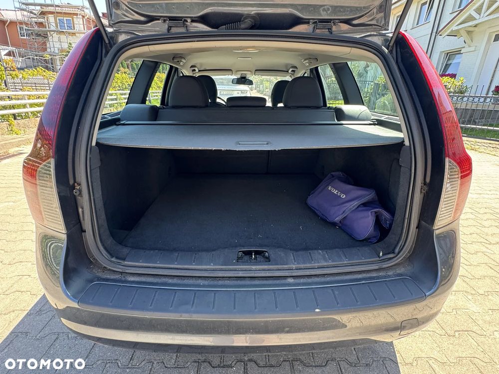 Volvo V50 D2 Kinetic - 15
