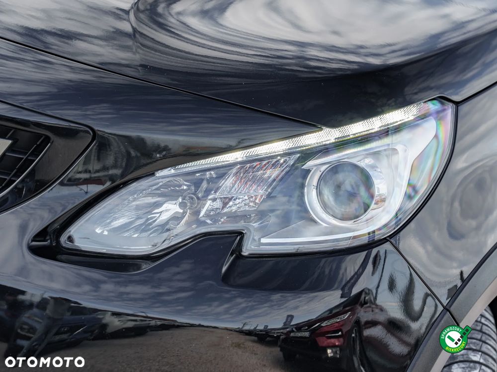 Peugeot 2008 BlueHDi 120 EAT6 Black Edition - 13