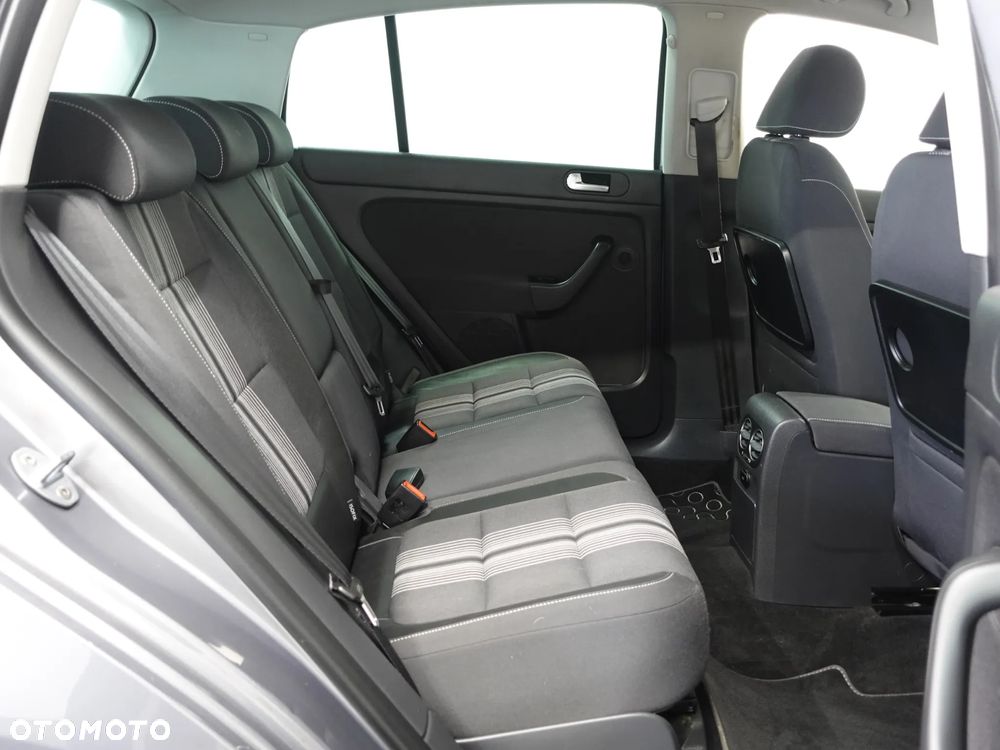 Volkswagen Golf Plus 1.6 TDI DPF MATCH - 25