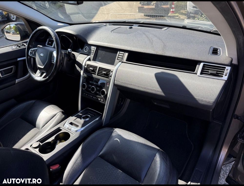 Land Rover Discovery Sport - 35