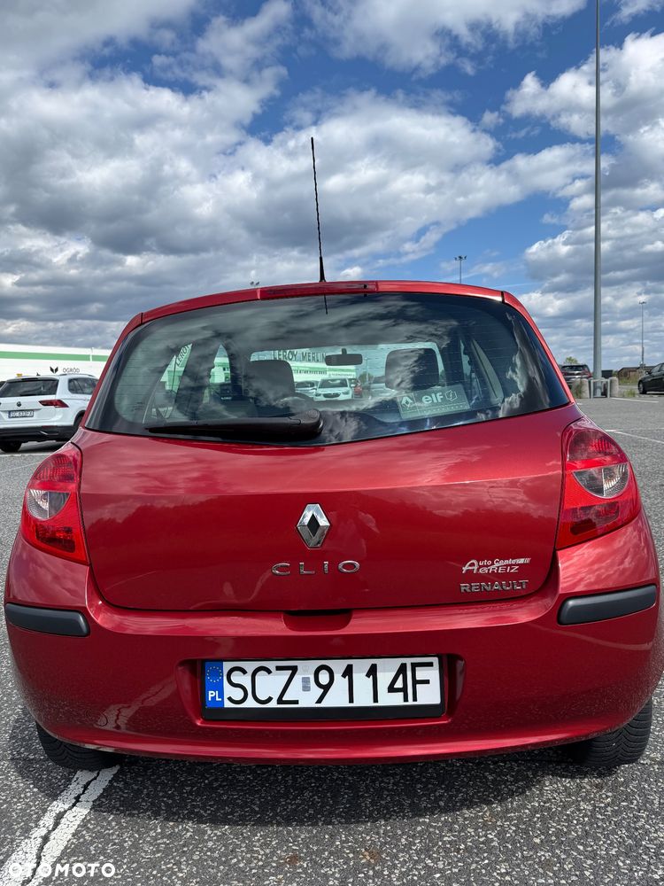 Renault Clio 1.2 16V Expression - 10