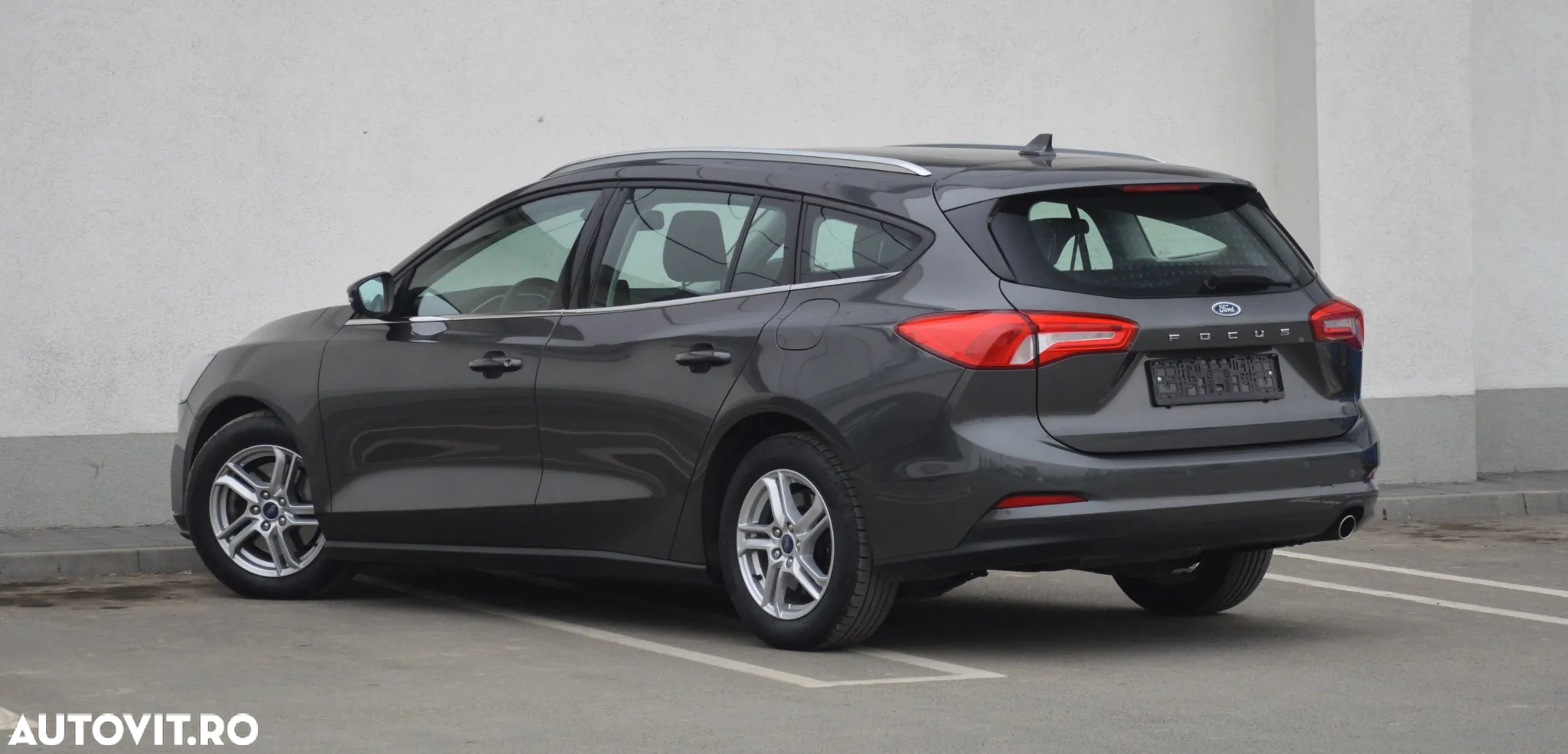 Ford Focus - 11