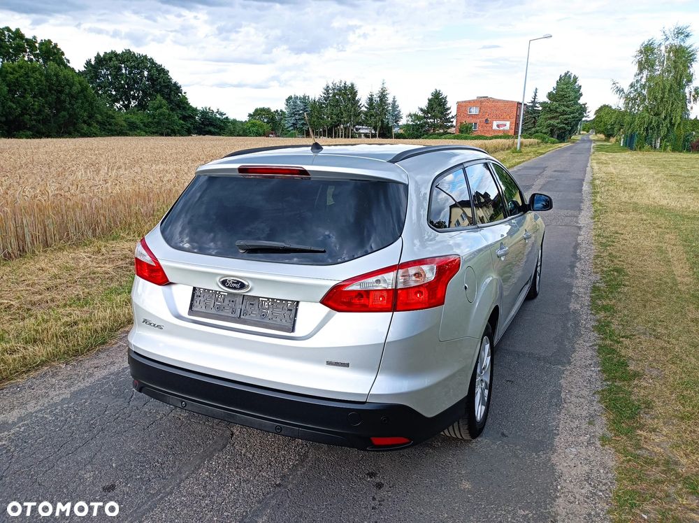 Ford Focus 1.6 TDCi DPF SYNC Edition - 35