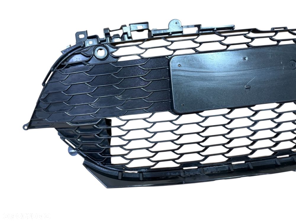 Kratka zderzaka przedniego Toyota Corolla E21 E-21 Kombi Hatchback PDC - 2