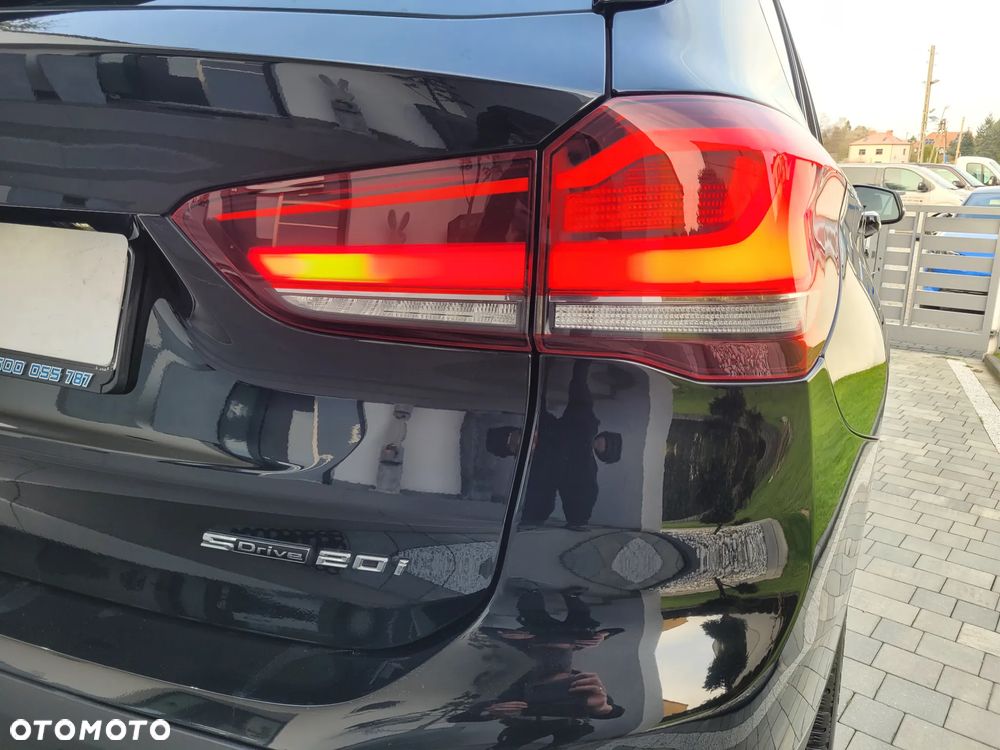 BMW X1 sDrive20i Sport Line - 21